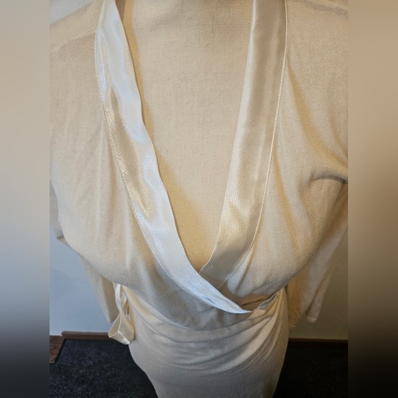 Glam Cashmere Silk Cashmere Blend Midi Length Wrap Dress Medium - Picture 2 of 5